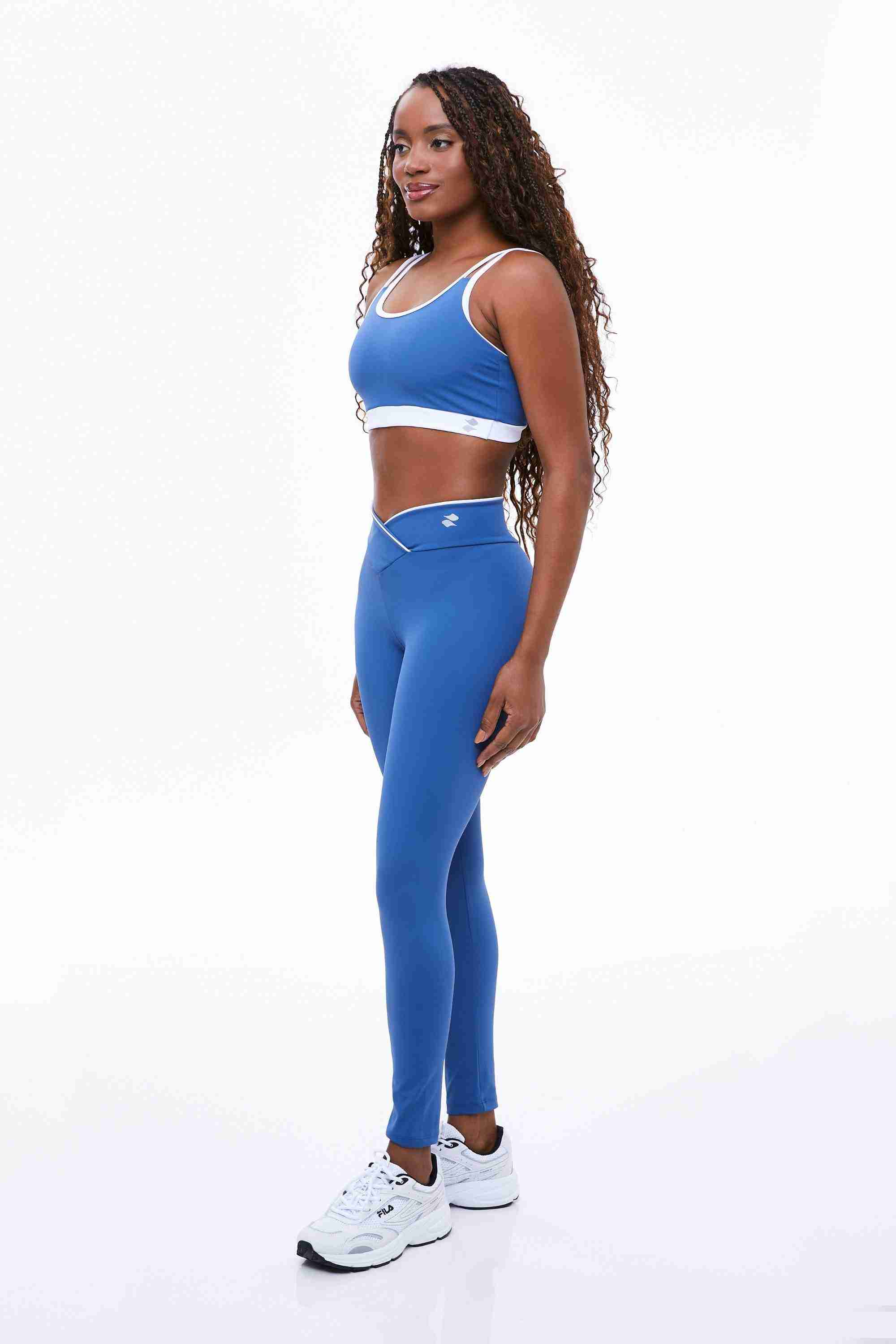 top-be-wonderful-azul