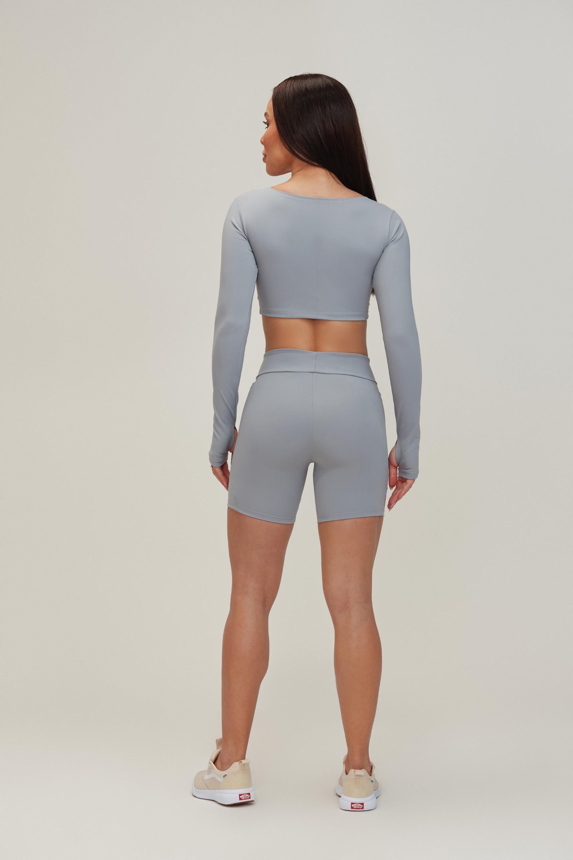 short-be-intense-grey