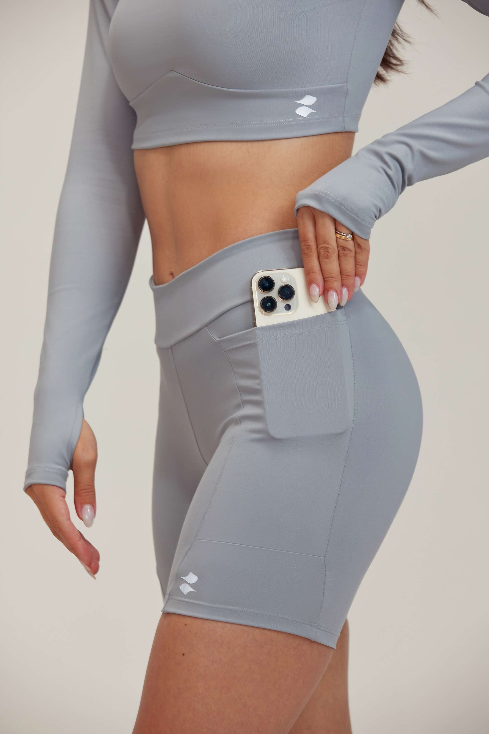 short-be-intense-grey