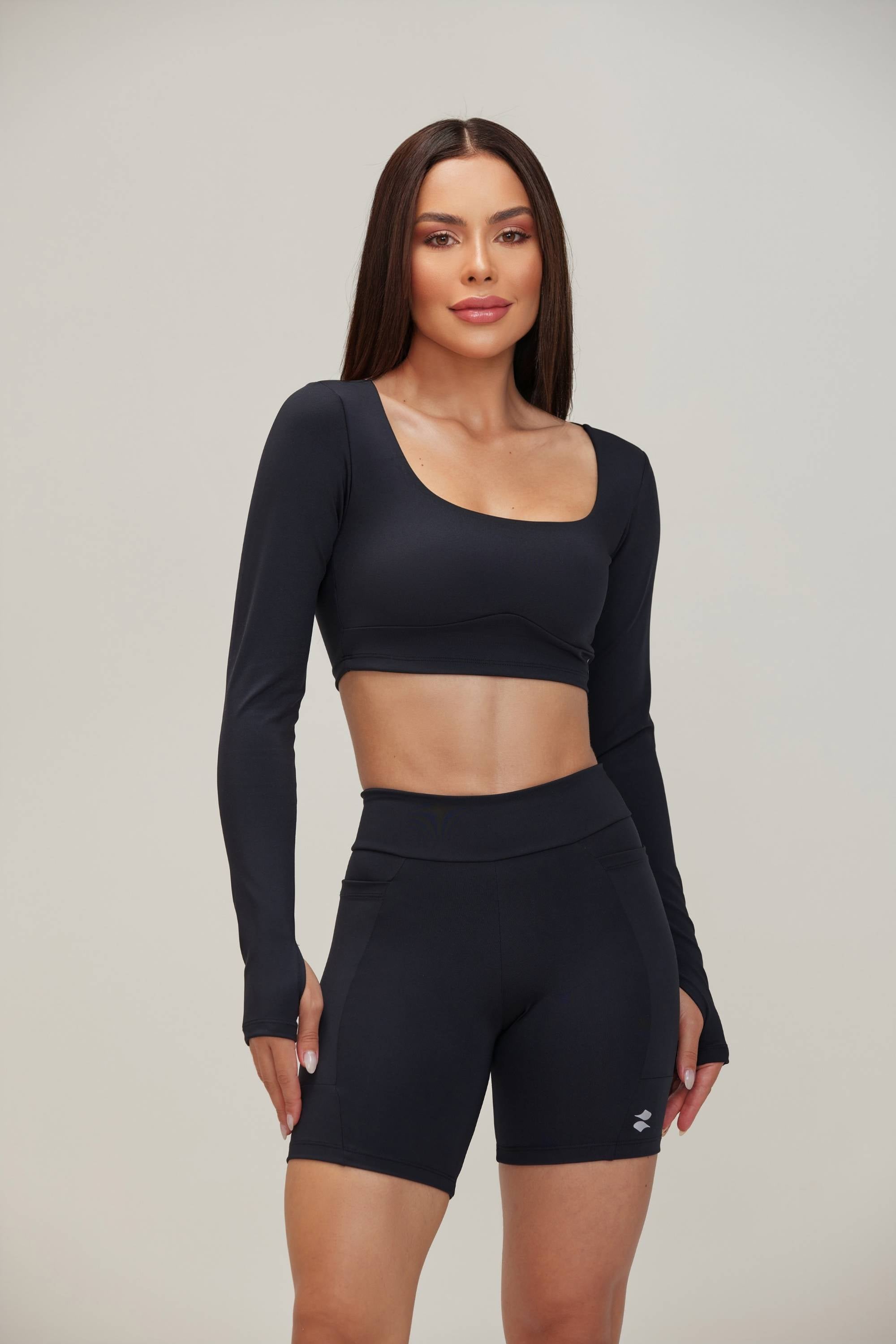 top-be-intense-preto