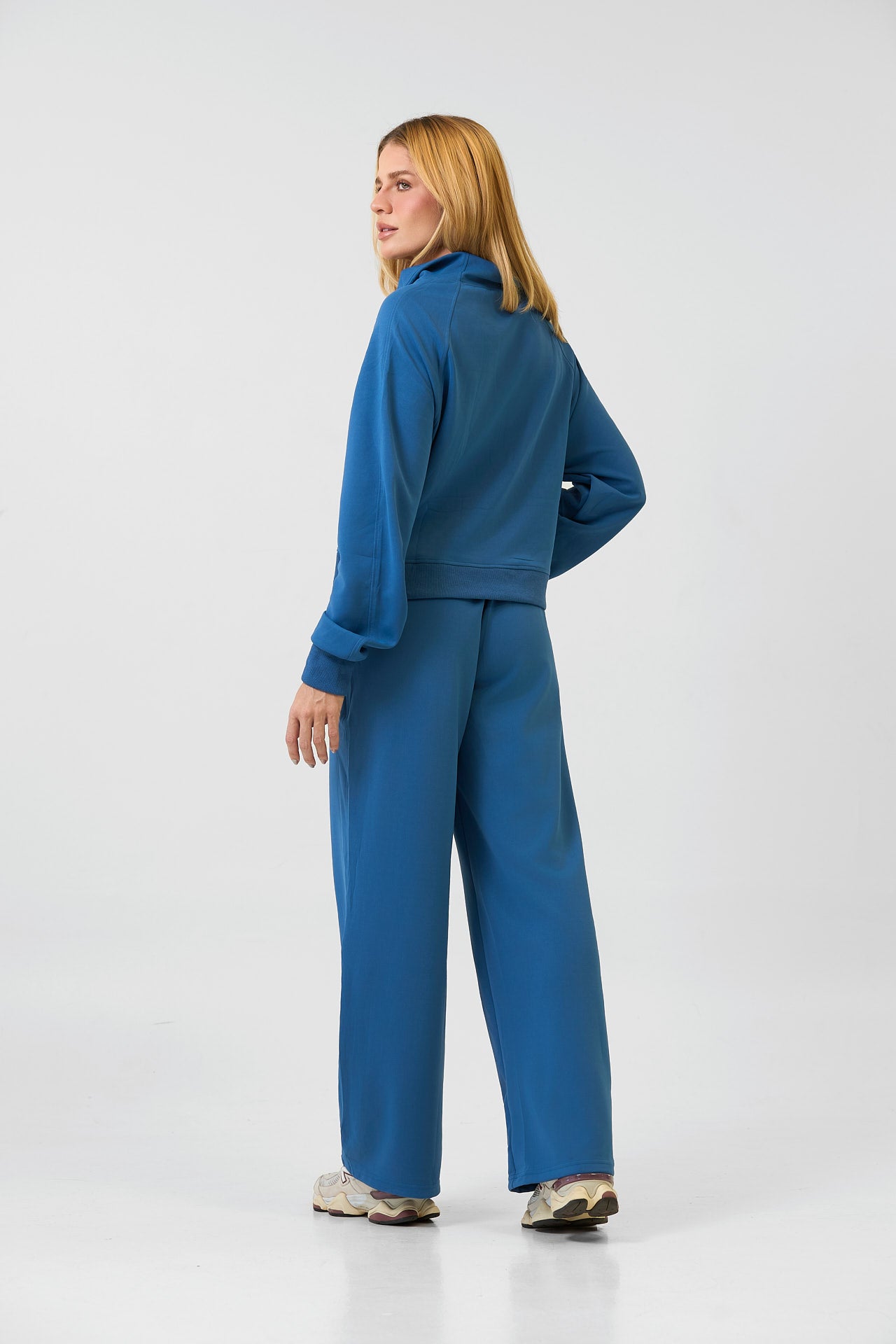 conjunto-urban-azul-petroleo